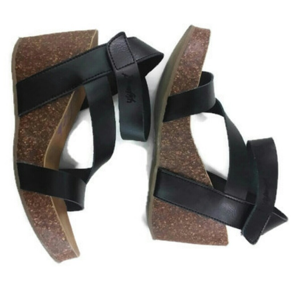 Blowfish Hapuku Women's Malibu Sandal Black Sz 8.5 - Picture 2 of 5